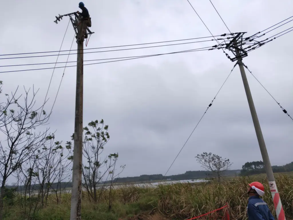 10kV rural overhead distribution work in central Jiangxi, China