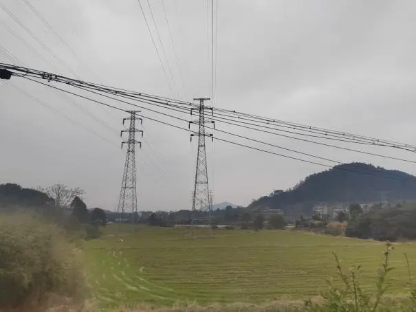Outdoor substation and transmission equipment recorded for the Luoting 110kV project in Nanchang