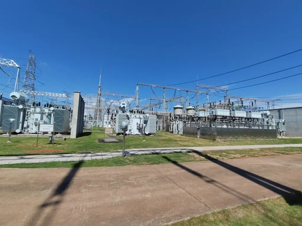 35 kV capacitor and reactor area - station context