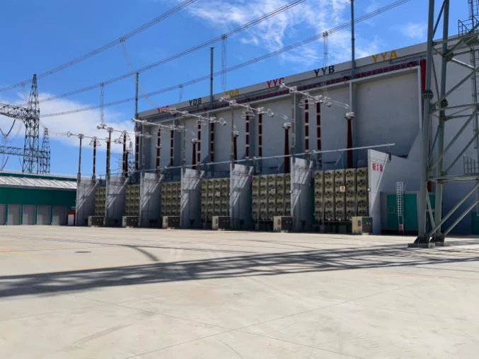 Baotashan converter transformers and valve hall