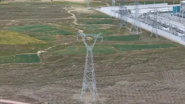 Lapeng III 220 kV line: tower B2