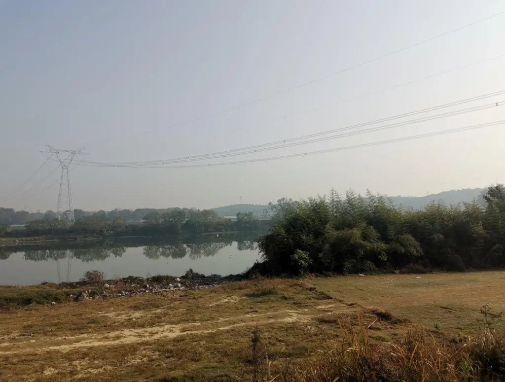 Yijin overhead line crossing the Jinjiang River