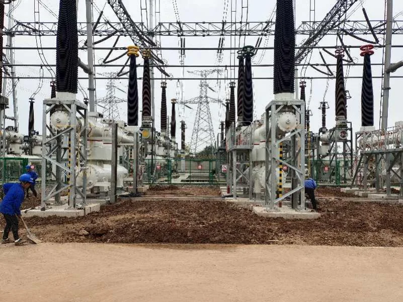 Construction of the line-bay extension at Bazhong substation