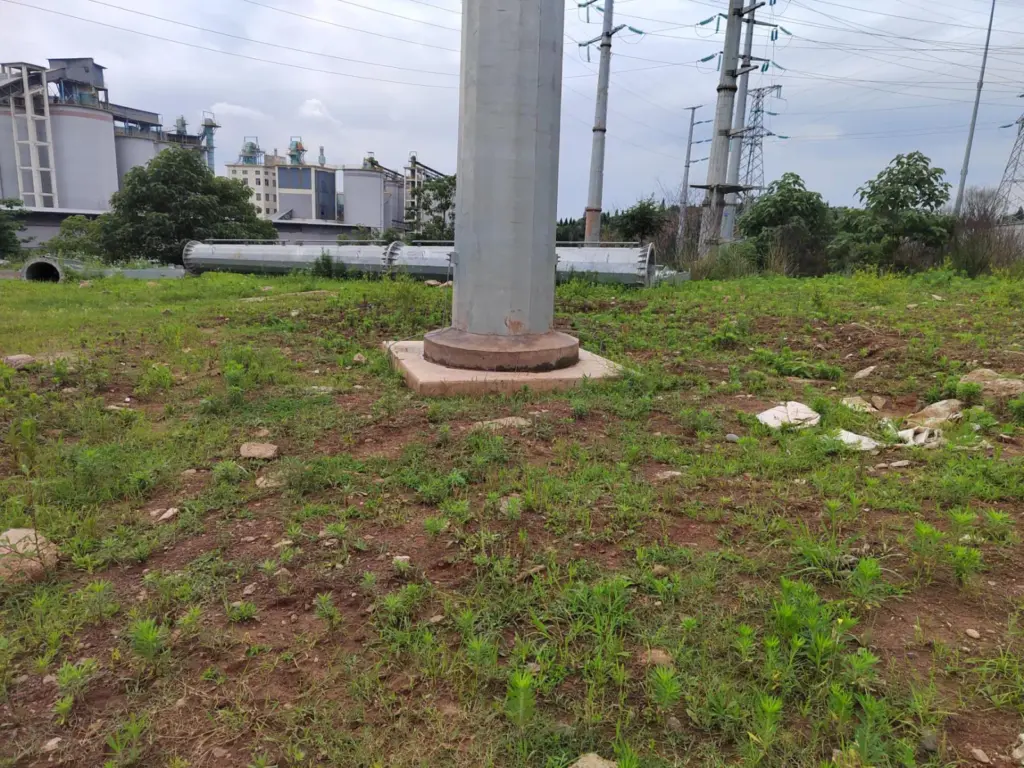 Yufu line: pole No. 2 and foundation