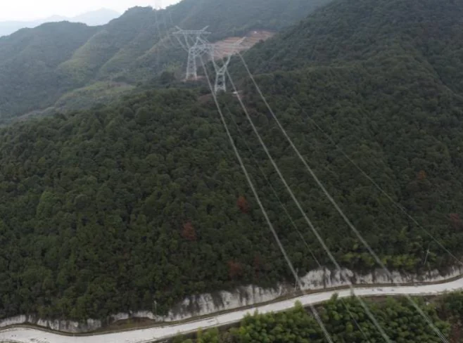 500 kV outgoing line through the Qujiang hills